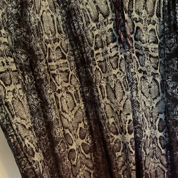 Jennifer Lopez Burgundy and Gray Snake Print Blouse - Picture 4 of 6